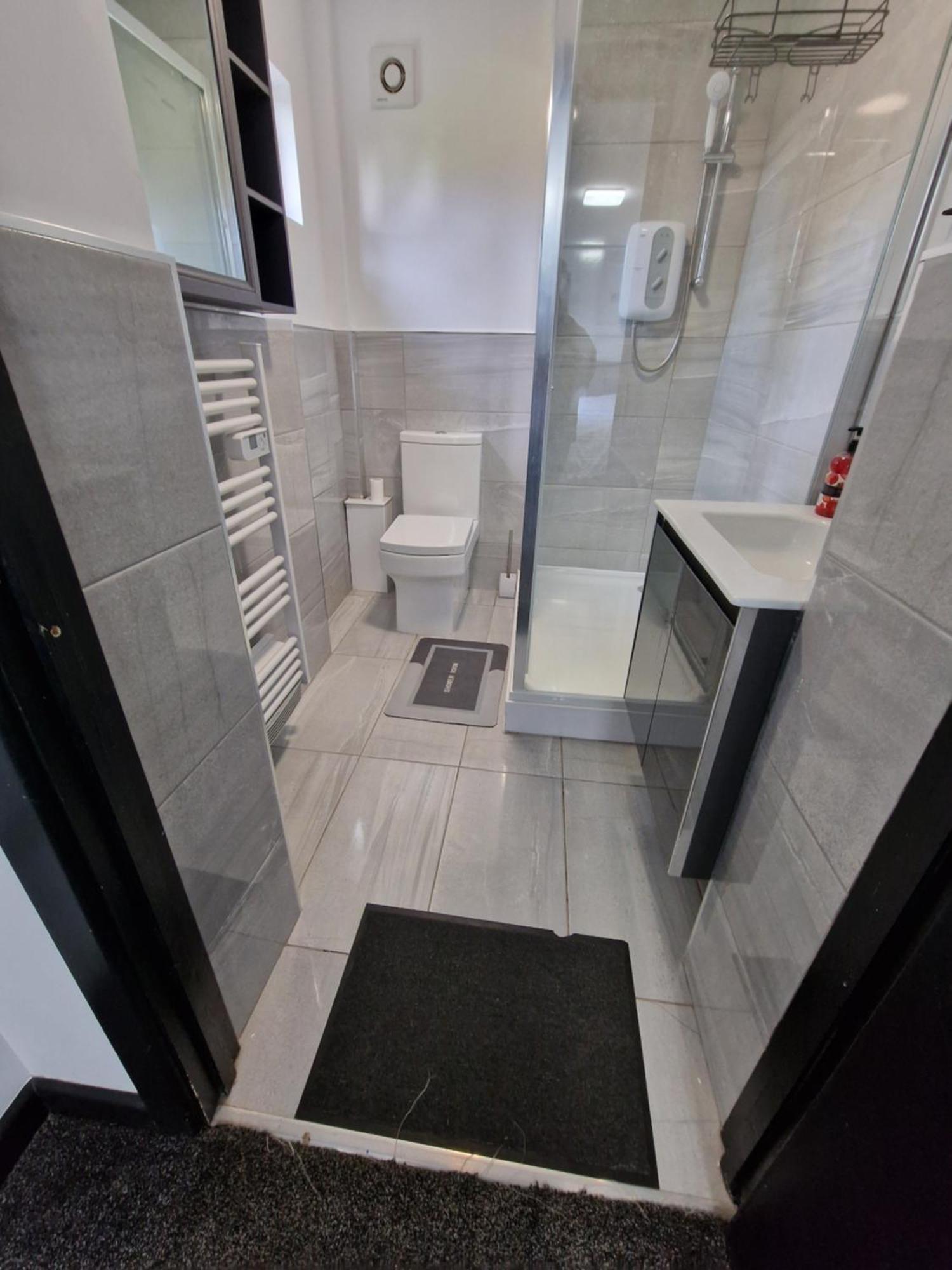 Ckb Flat- Comfort, Cosy, And Secure! *